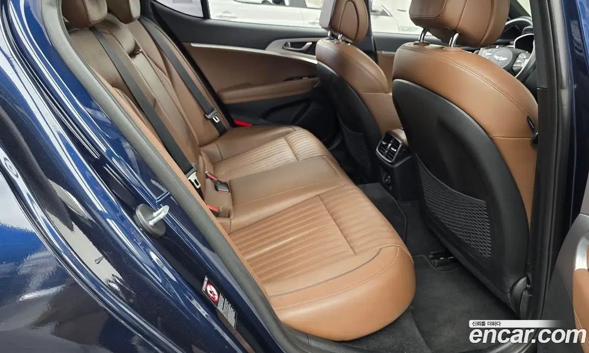 Genesis G70 2018 2.2 автомат (гидро), фото 17 Genesis G70 2018 2.2 автомат (гидро), фото 17
