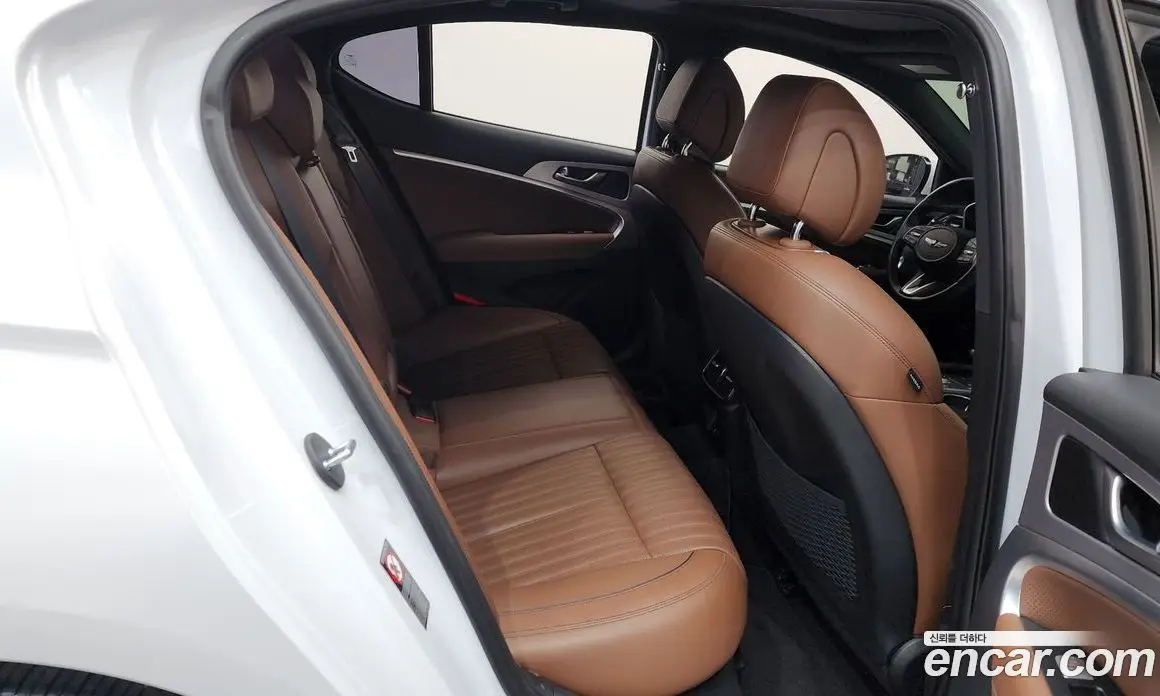 Genesis G70 2019 2.0 автомат (гидро), фото 17 Genesis G70 2019 2.0 автомат (гидро), фото 17