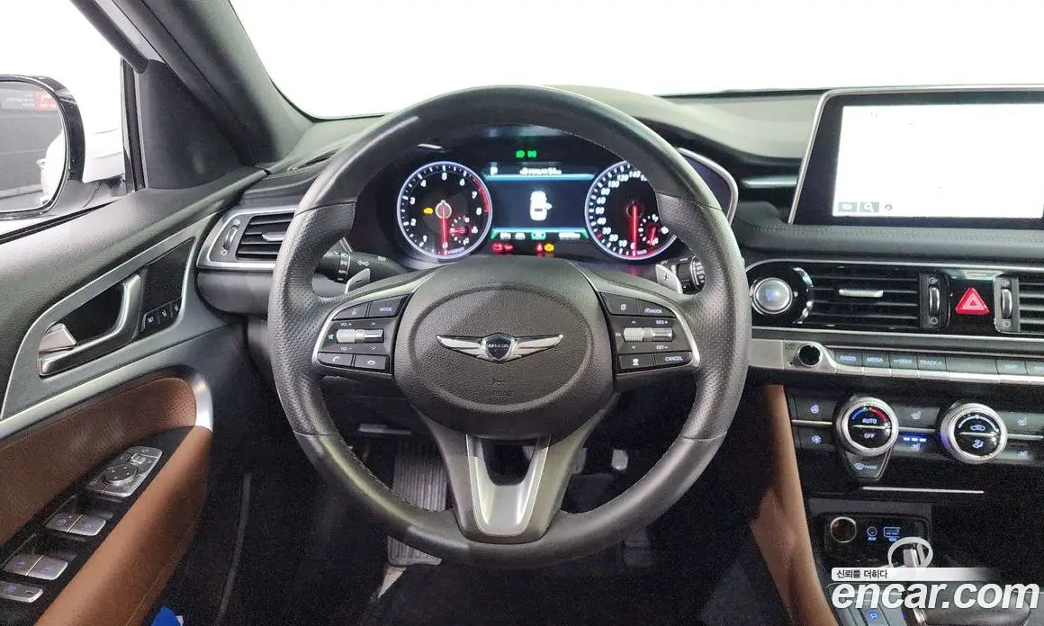 Genesis G70 2019 2.0 автомат (гидро), фото 18 Genesis G70 2019 2.0 автомат (гидро), фото 18
