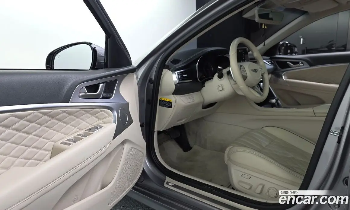 Genesis G70 2019 2.0 автомат (гидро), фото 13 Genesis G70 2019 2.0 автомат (гидро), фото 13