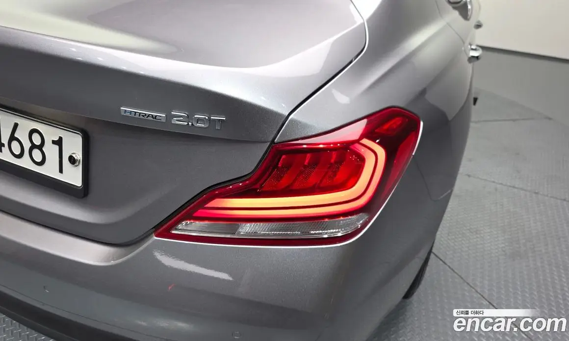 Genesis G70 2019 2.0 автомат (гидро), фото 9 Genesis G70 2019 2.0 автомат (гидро), фото 9