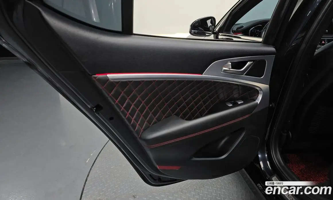 Genesis G70 2019 2.0 автомат (гидро), фото 14