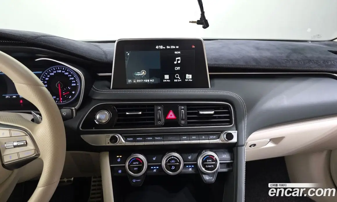 Genesis G70 2019 2.0 автомат (гидро), фото 20 Genesis G70 2019 2.0 автомат (гидро), фото 20