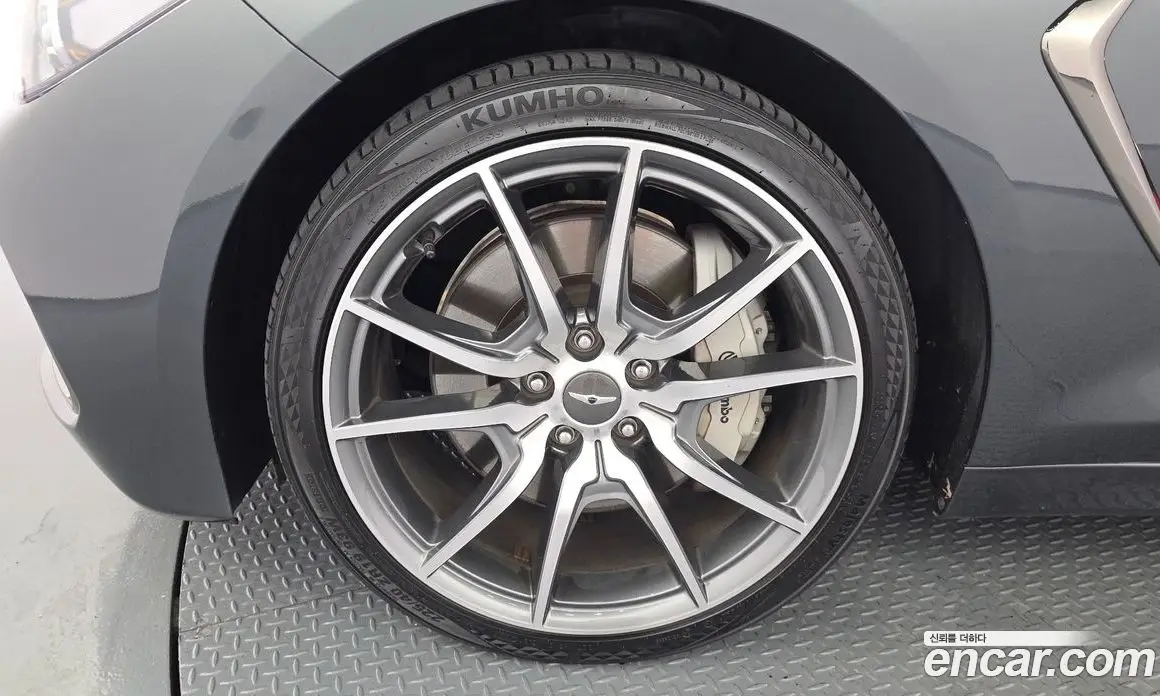 Genesis G70 2019 2.0 автомат (гидро), фото 5 Genesis G70 2019 2.0 автомат (гидро), фото 5