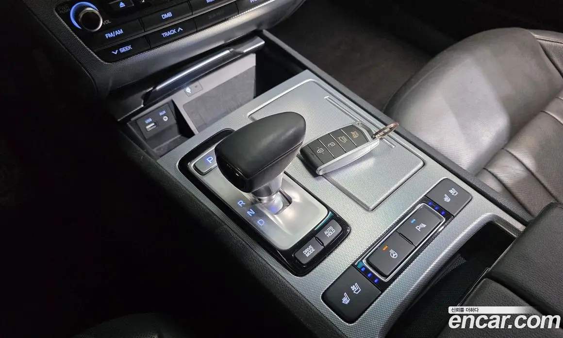 Genesis G80 2017 3.3 автомат (гидро), фото 12 Genesis G80 2017 3.3 автомат (гидро), фото 12