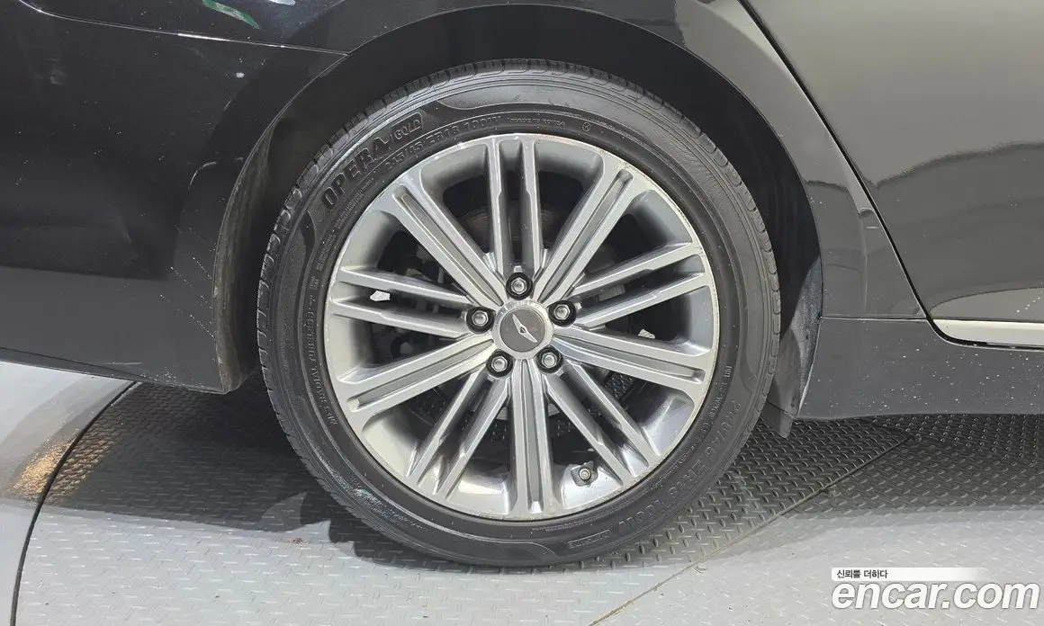 Genesis G80 2017 3.3 автомат (гидро), фото 5 Genesis G80 2017 3.3 автомат (гидро), фото 5