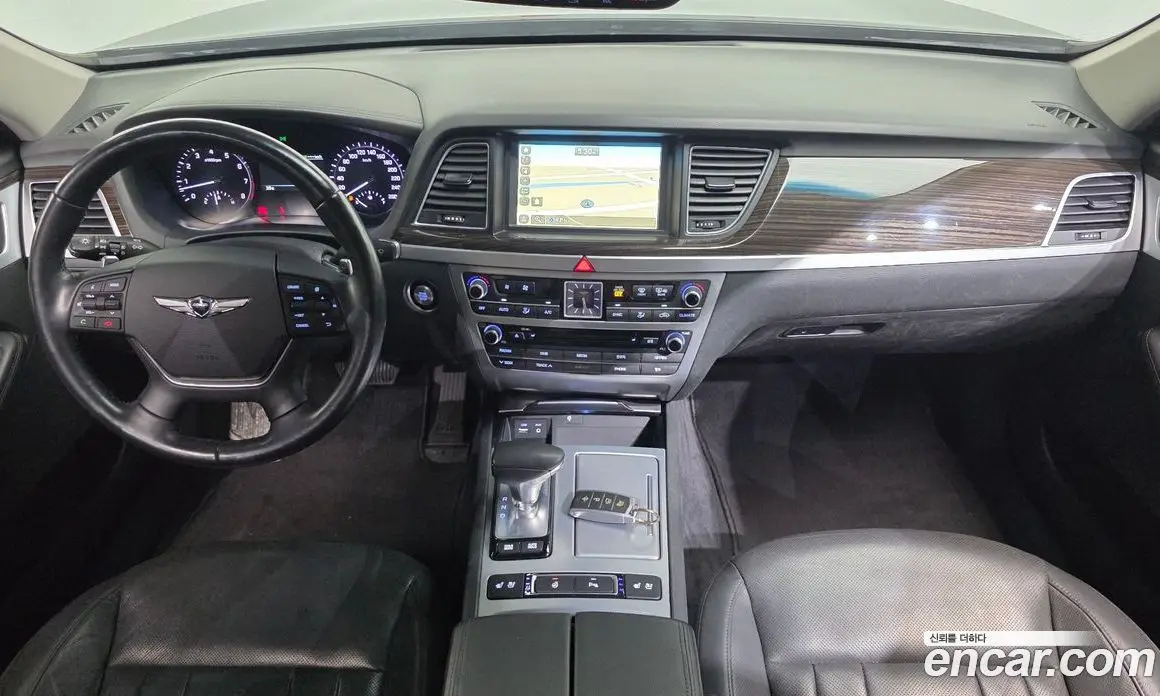 Genesis G80 2017 3.3 автомат (гидро), фото 10 Genesis G80 2017 3.3 автомат (гидро), фото 10