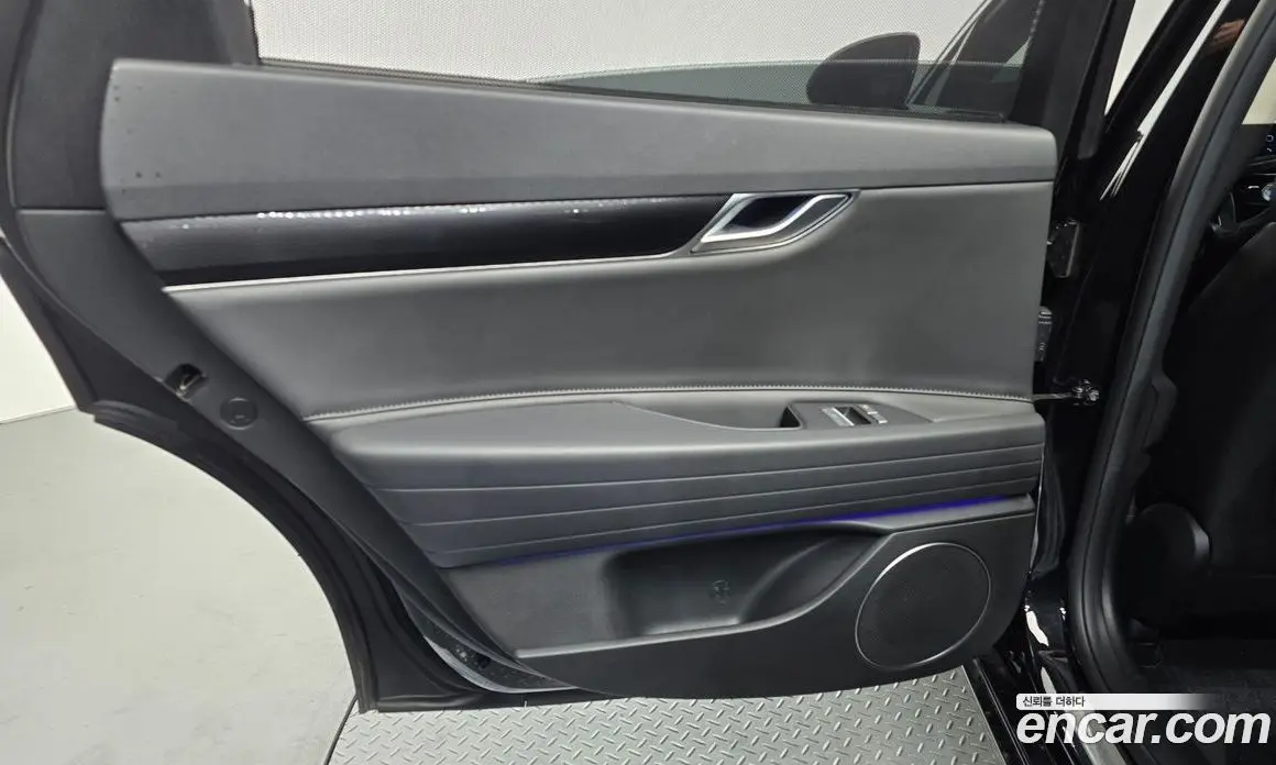 Genesis G80 2024 2.5 автомат (гидро), фото 15