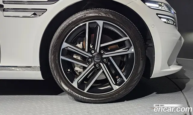 Genesis G80 2025 2.5 автомат (гидро), миниатюра 6