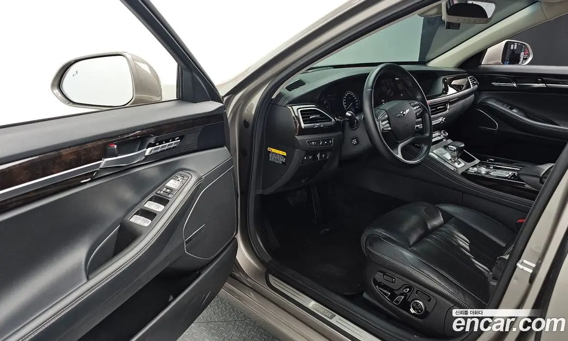 Genesis G90 2019 3.8 автомат (гидро), фото 17 Genesis G90 2019 3.8 автомат (гидро), фото 17