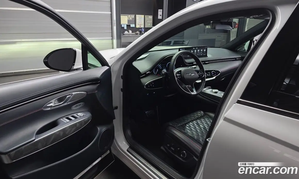 Genesis GV70 2022 2.5 автомат (гидро), фото 13 Genesis GV70 2022 2.5 автомат (гидро), фото 13