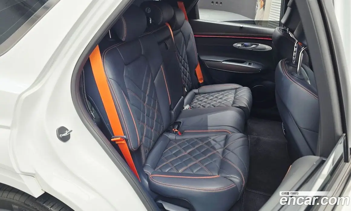 Genesis GV70 2024 2.5 автомат (гидро), фото 17 Genesis GV70 2024 2.5 автомат (гидро), фото 17