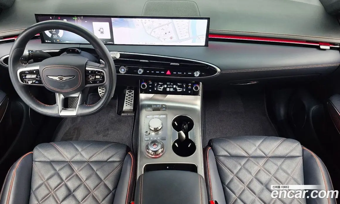 Genesis GV70 2024 2.5 автомат (гидро), фото 10 Genesis GV70 2024 2.5 автомат (гидро), фото 10