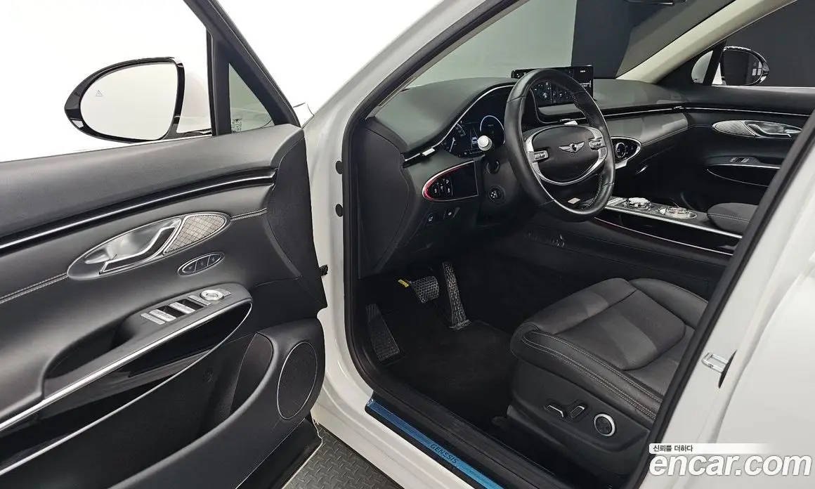 Genesis GV70 2024 2.5 автомат (гидро), фото 17 Genesis GV70 2024 2.5 автомат (гидро), фото 17