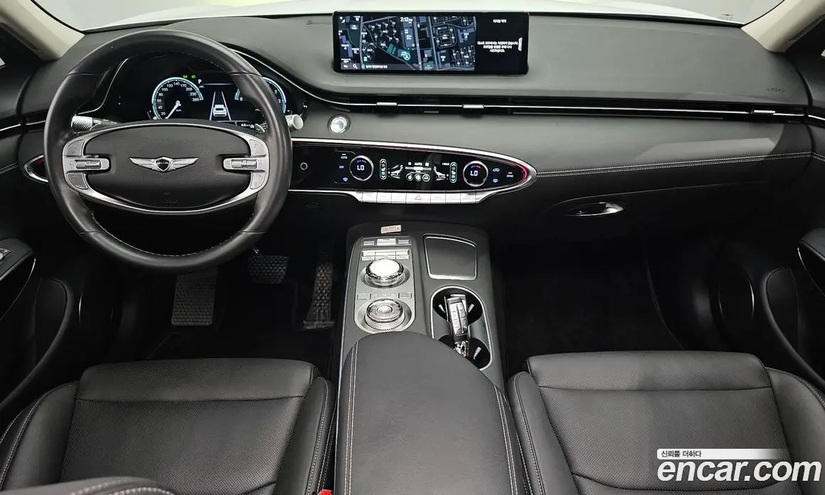 Genesis GV70 2024 2.5 автомат (гидро), фото 10 Genesis GV70 2024 2.5 автомат (гидро), фото 10