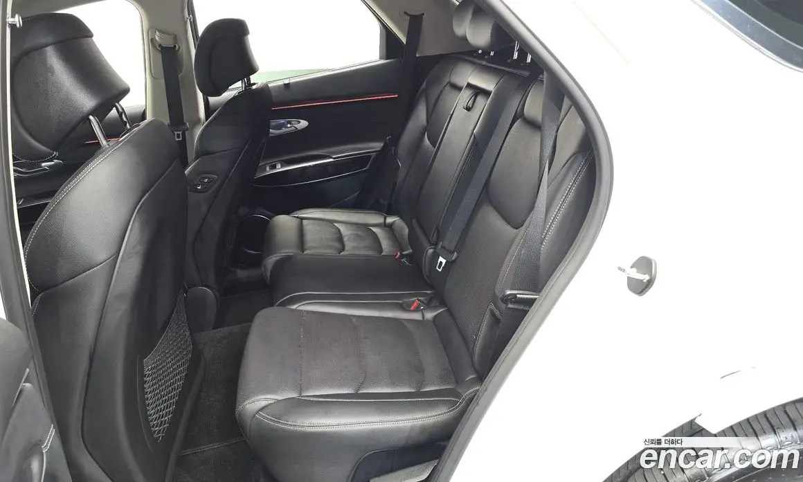 Genesis GV70 2024 2.5 автомат (гидро), фото 17