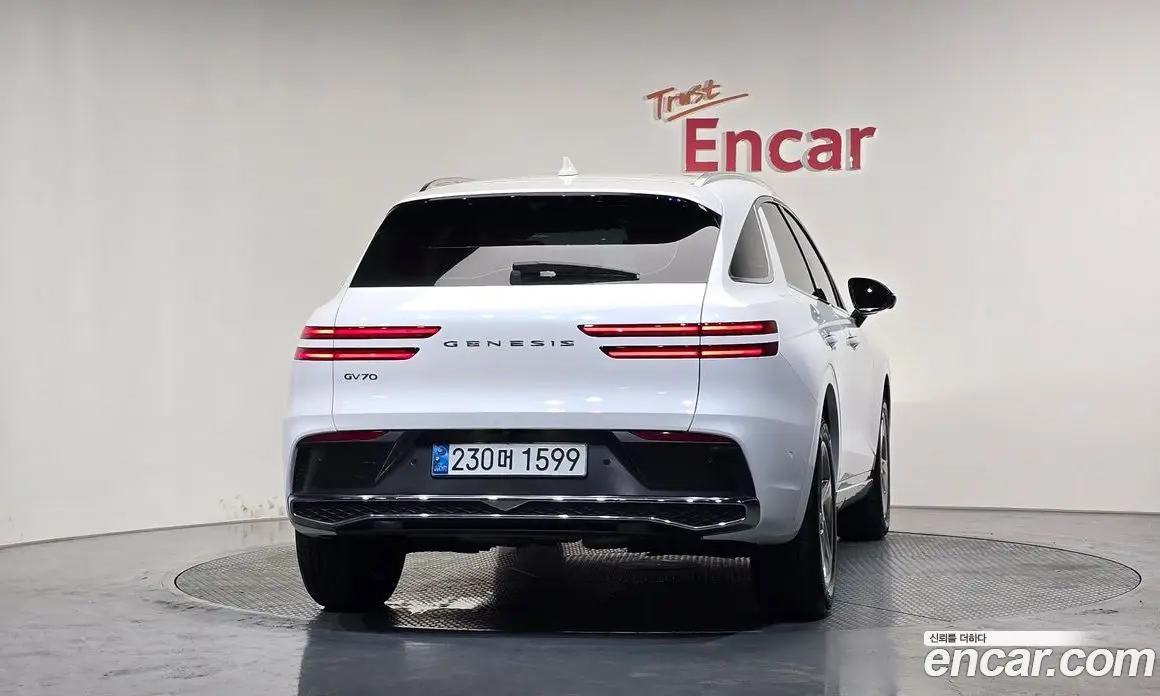 Genesis GV70 2024 2.5 автомат (гидро), фото 4