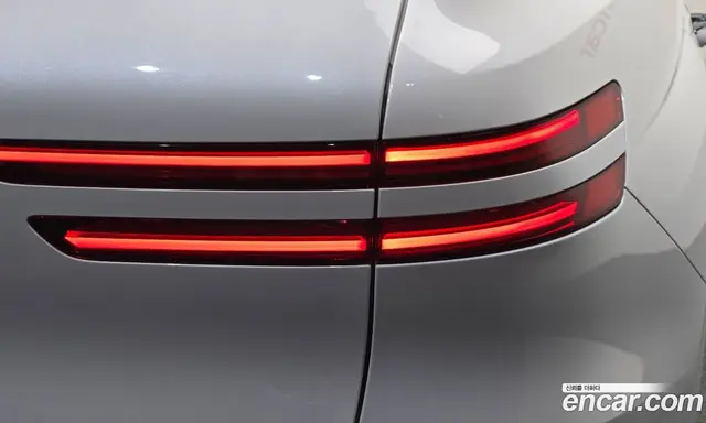 Genesis GV70 2024 2.5 автомат (гидро), миниатюра 9