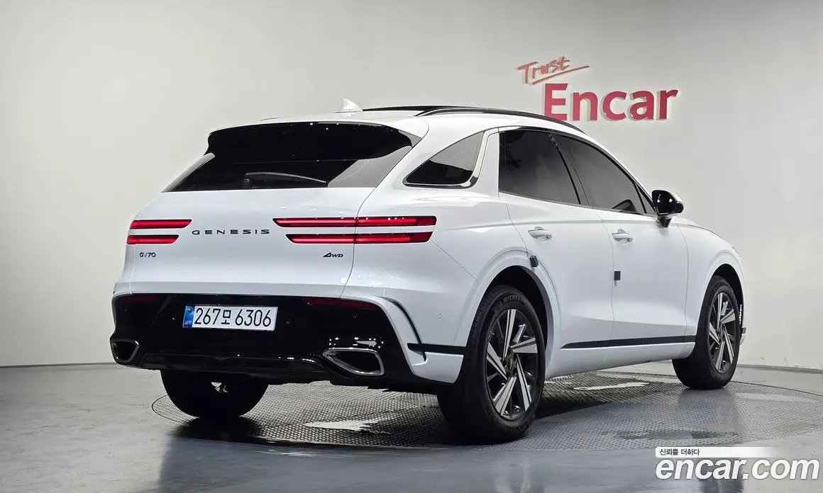 Genesis GV70 2025 2.5 автомат (гидро), фото 2 Genesis GV70 2025 2.5 автомат (гидро), фото 2
