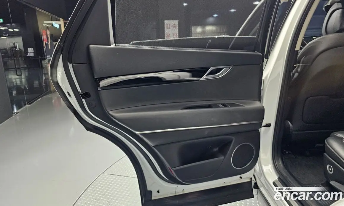 Genesis GV80 2020 2.5 автомат (гидро), фото 15 Genesis GV80 2020 2.5 автомат (гидро), фото 15