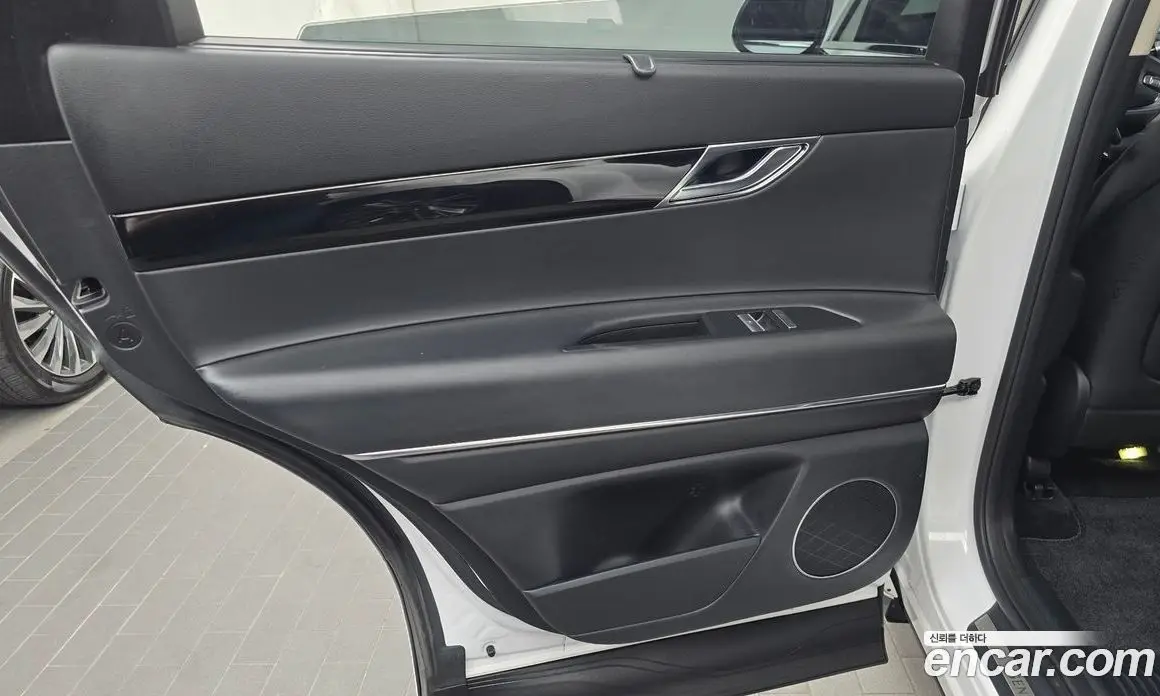 Genesis GV80 2020 2.5 автомат (гидро), фото 15 Genesis GV80 2020 2.5 автомат (гидро), фото 15
