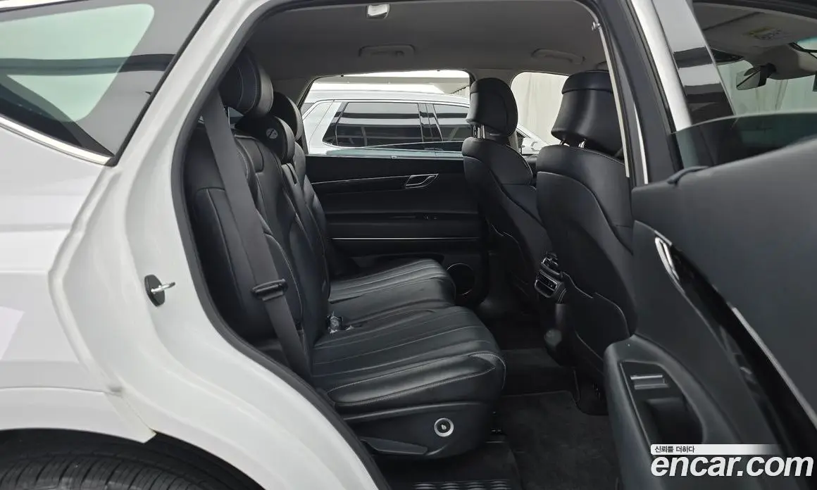 Genesis GV80 2020 2.5 автомат (гидро), фото 17 Genesis GV80 2020 2.5 автомат (гидро), фото 17