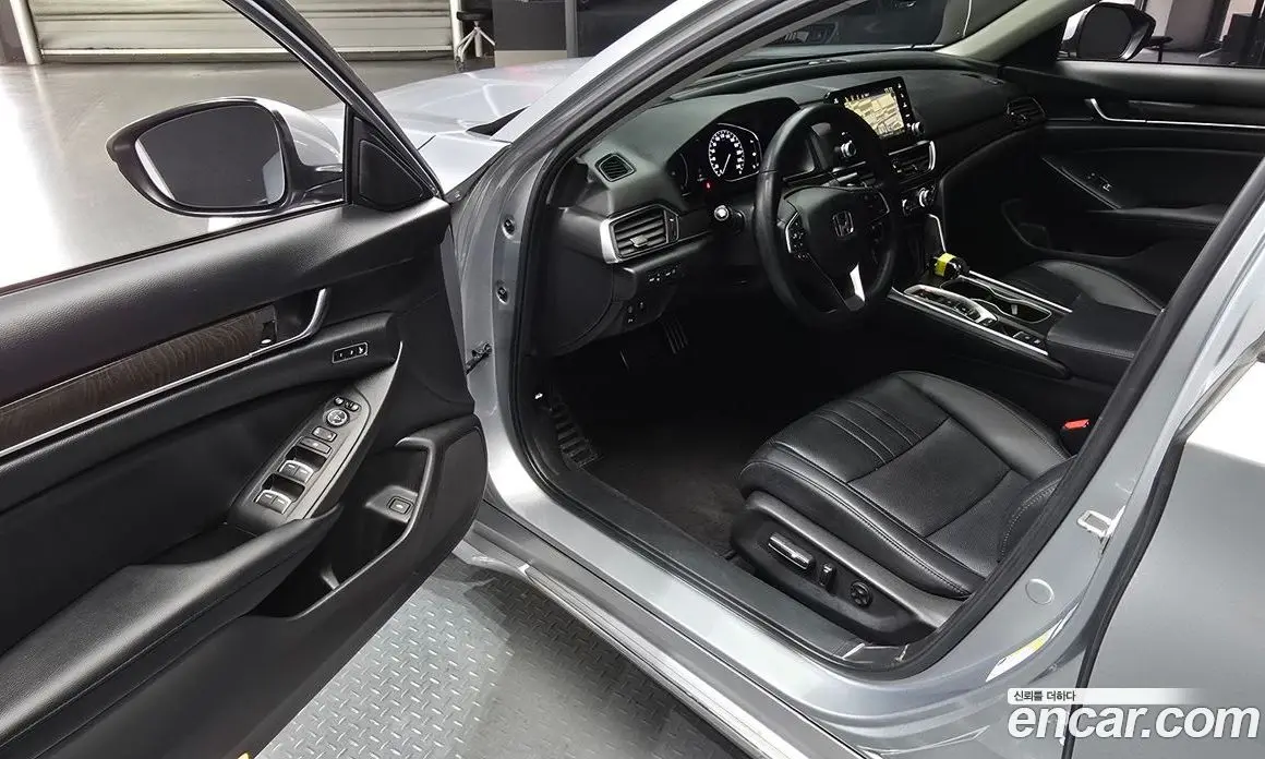 Honda Accord 2018 2.0 автомат (гидро), фото 13 Honda Accord 2018 2.0 автомат (гидро), фото 13