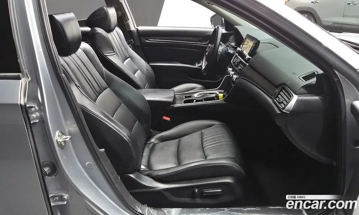 Honda Accord 2018 2.0 автомат (гидро), фото 17 Honda Accord 2018 2.0 автомат (гидро), фото 17