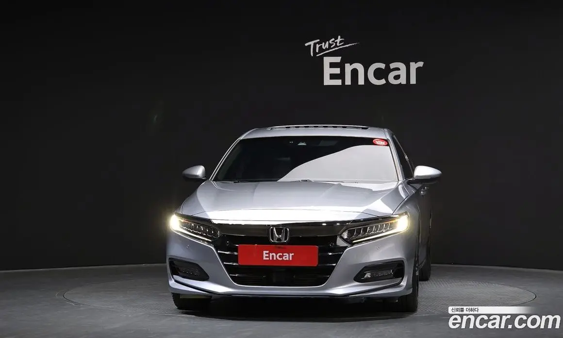 Honda Accord 2018 2.0 автомат (гидро), фото 3 Honda Accord 2018 2.0 автомат (гидро), фото 3