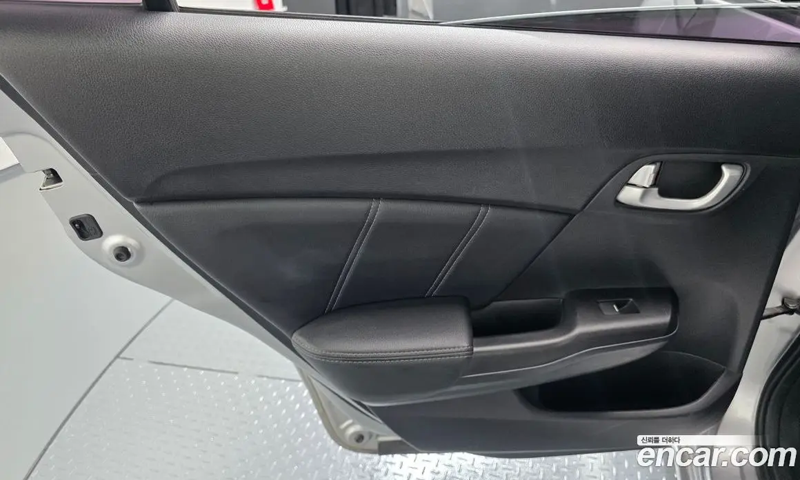 Honda Civic 2015 1.8 автомат (гидро), фото 14