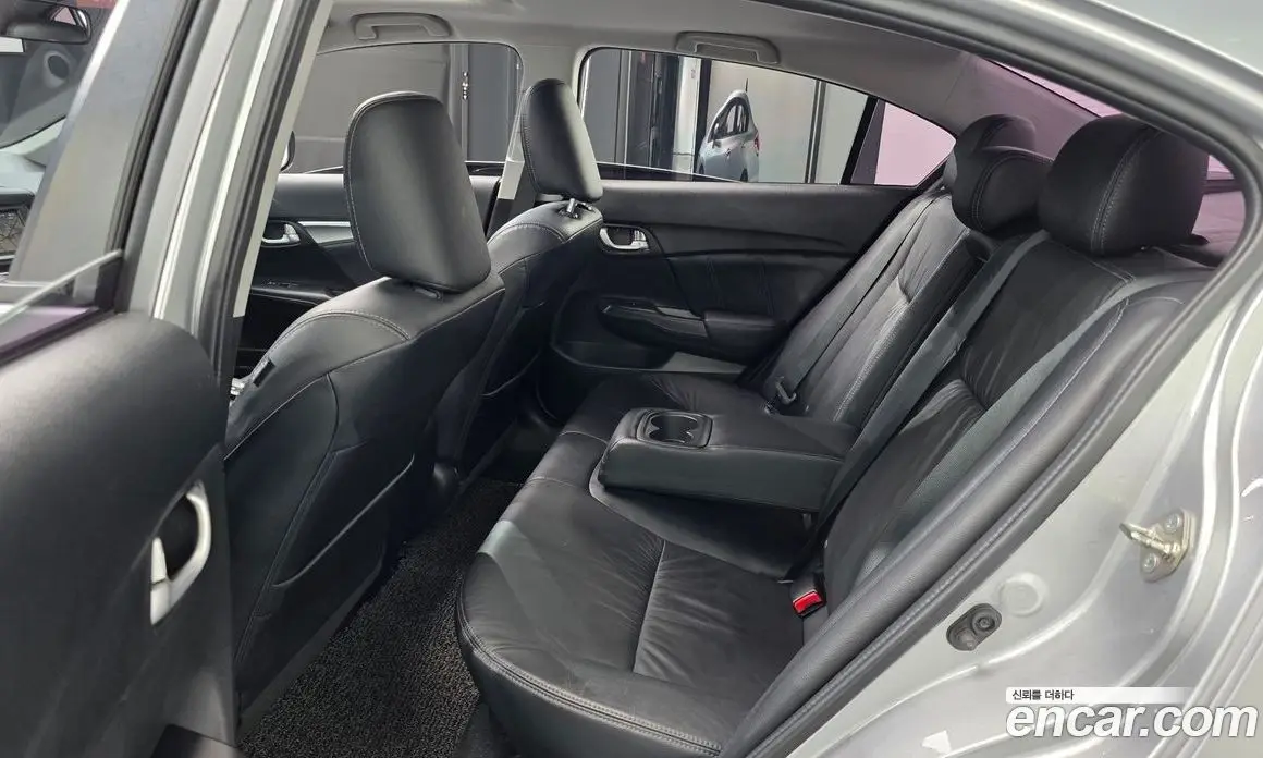 Honda Civic 2015 1.8 автомат (гидро), фото 17