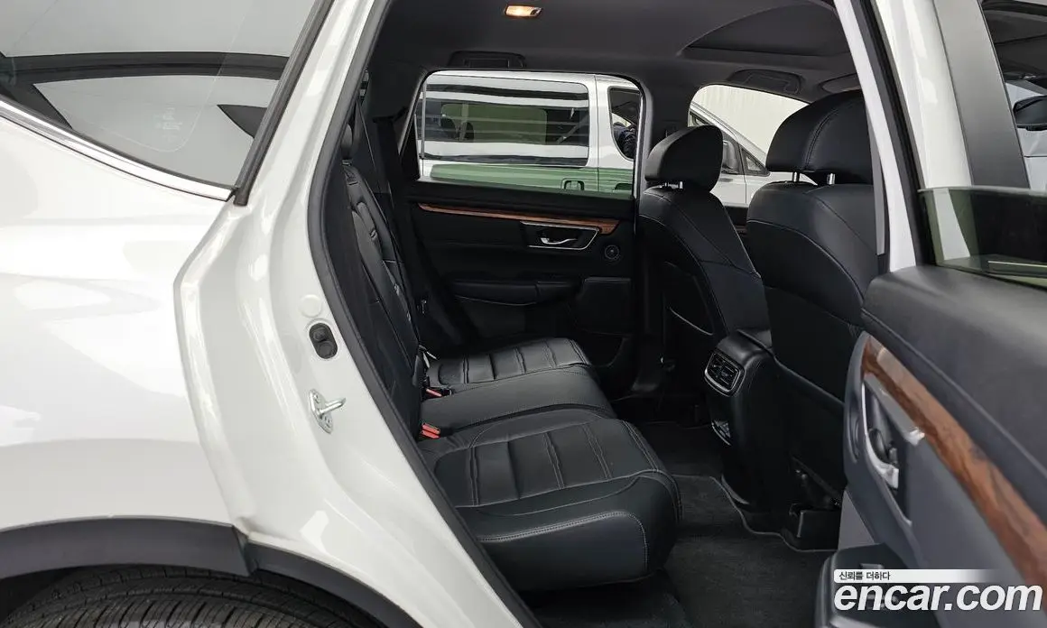 Honda CR-V 2022 2.0 автомат (гидро), фото 18 Honda CR-V 2022 2.0 автомат (гидро), фото 18