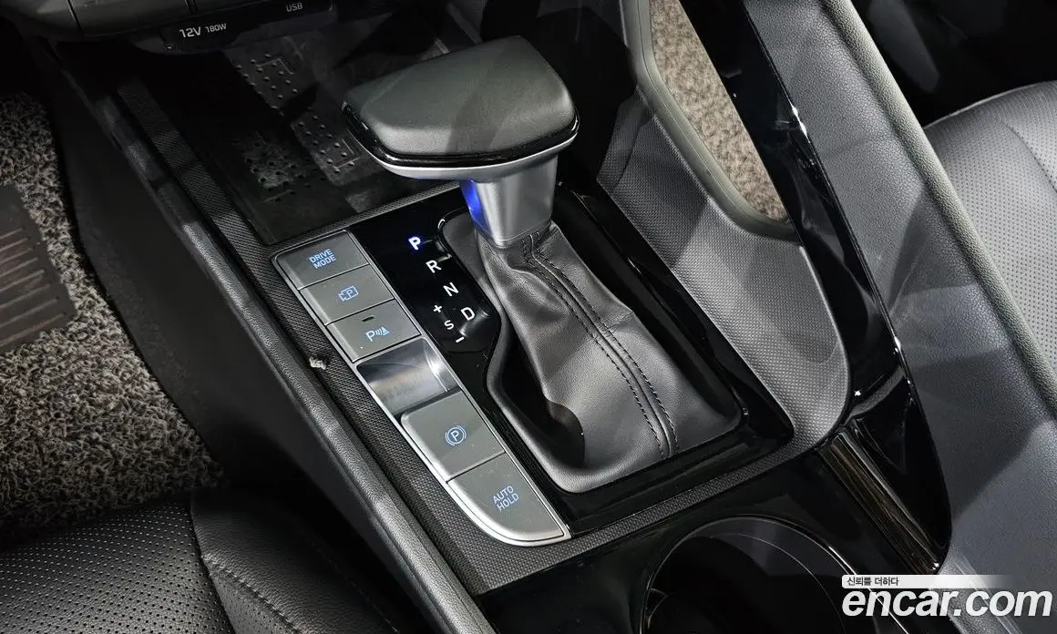 Hyundai Avante 2020 1.6 автомат (гидро), фото 11