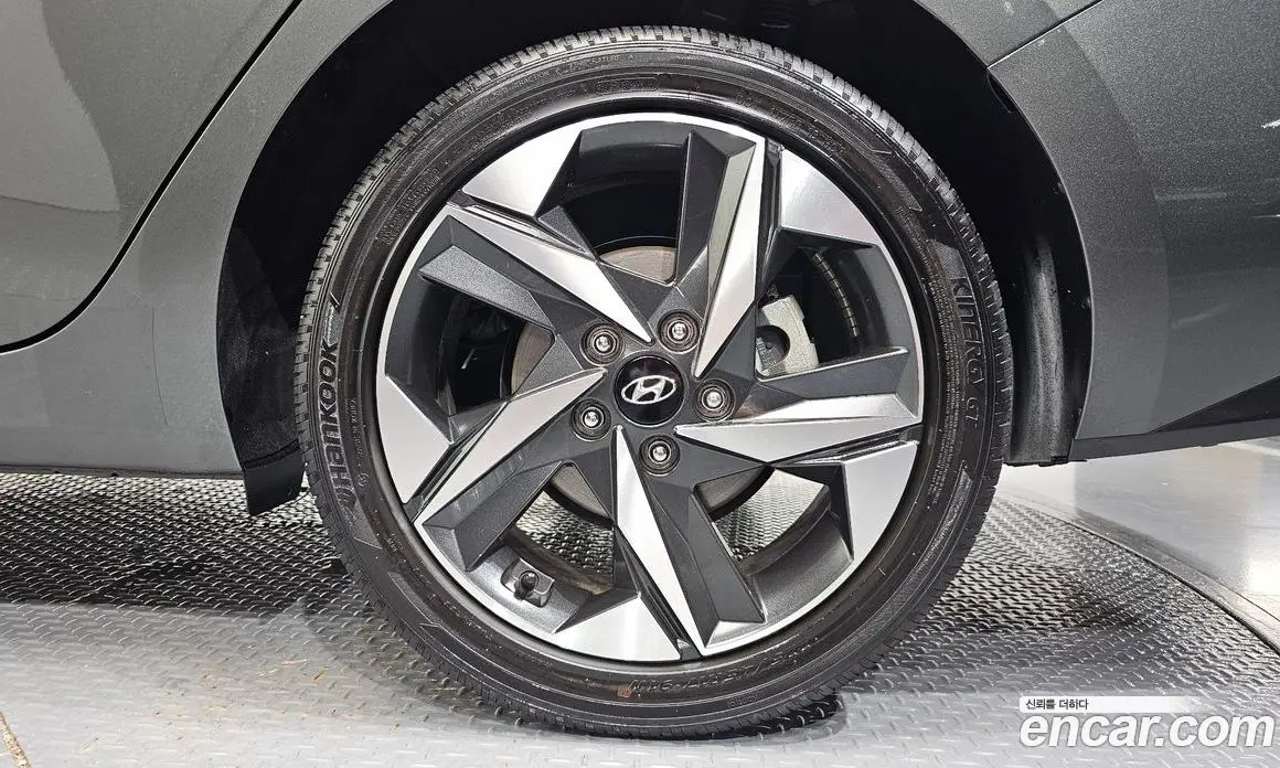 Hyundai Avante 2020 1.6 автомат (гидро), фото 6