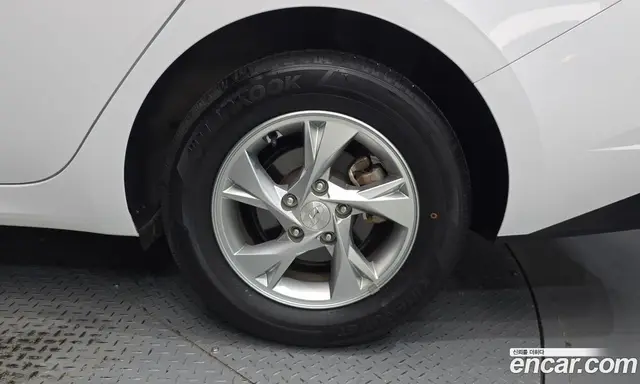 Hyundai Avante 2023 1.6 автомат (гидро), миниатюра 7 Hyundai Avante 2023 1.6 автомат (гидро), миниатюра 7