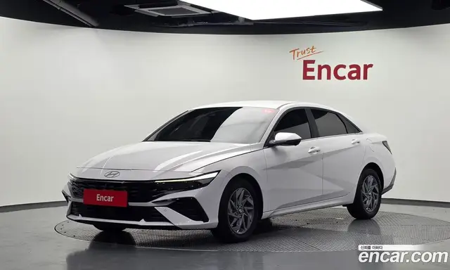 Hyundai Avante, 2023, 28 892 км