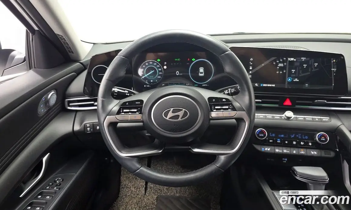 Hyundai Avante 2023 1.6 автомат (гидро), фото 19