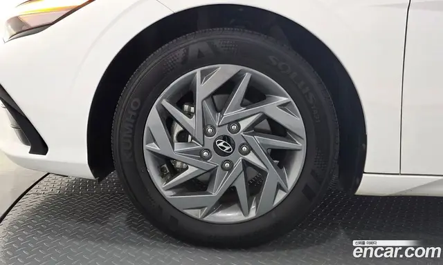 Hyundai Avante 2023 1.6 автомат (гидро), миниатюра 5