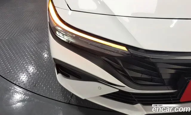 Hyundai Avante 2023 1.6 автомат (гидро), миниатюра 8