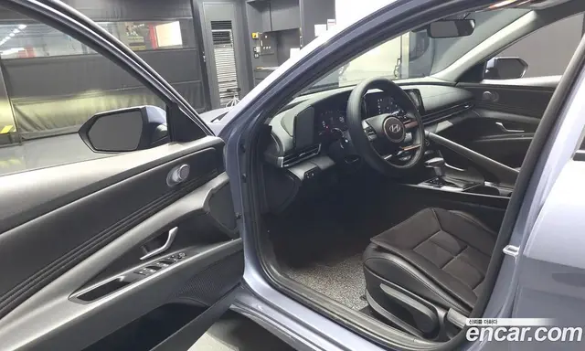 Hyundai Avante 2025 1.6 автомат (гидро), миниатюра 10 Hyundai Avante 2025 1.6 автомат (гидро), миниатюра 10