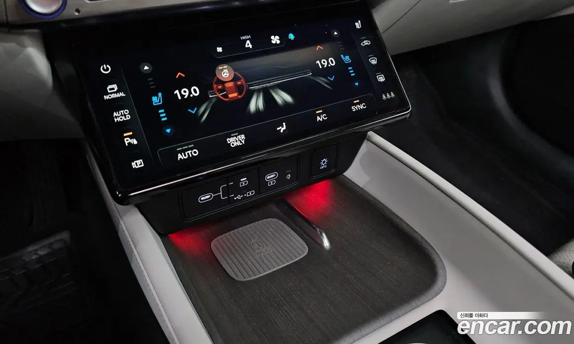 Hyundai Grandeur 2024 1.6 автомат (гидро), фото 18