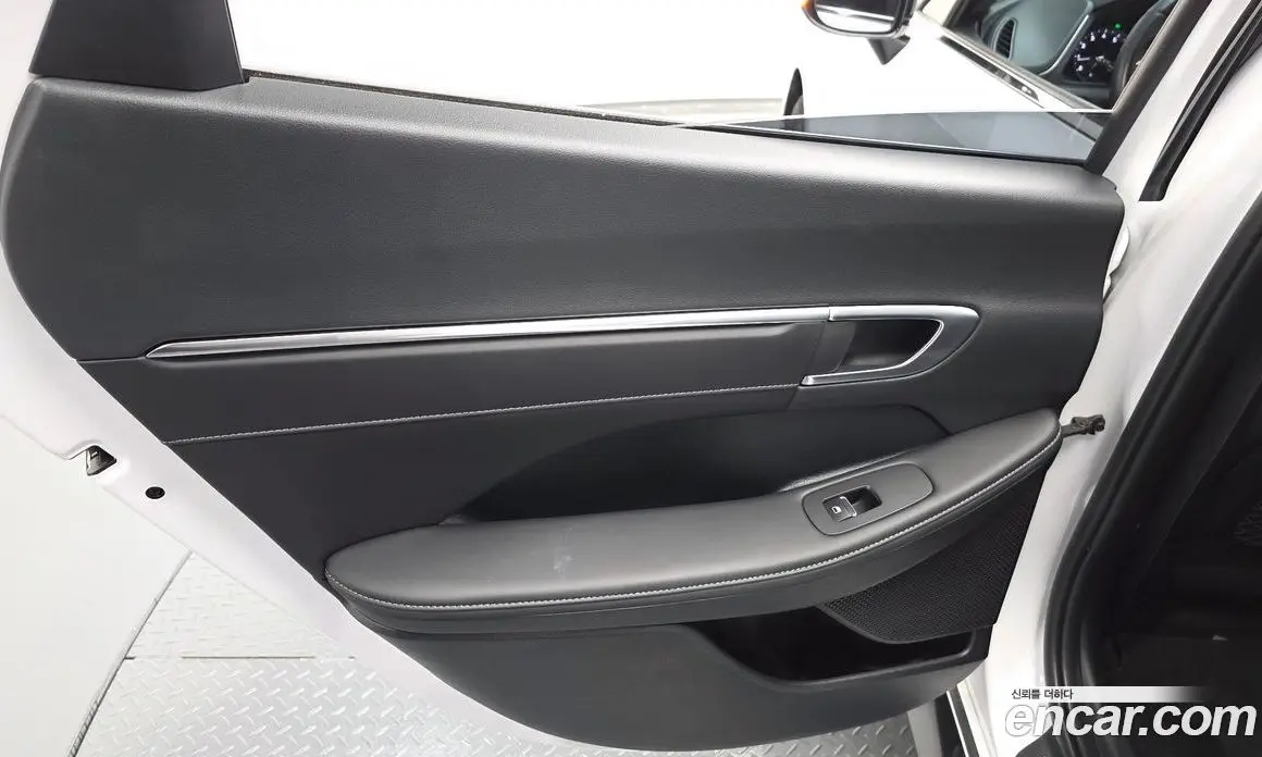 Hyundai Sonata 2022 2.0 автомат (гидро), фото 15