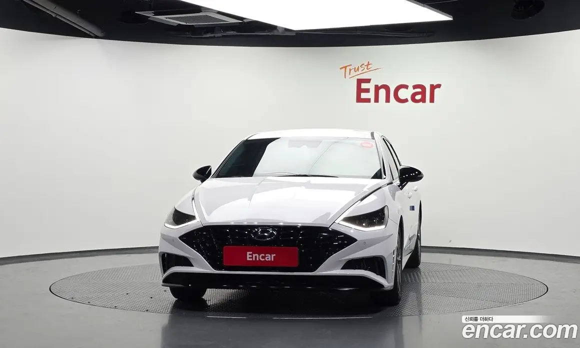 Hyundai Sonata 2022 2.0 автомат (гидро), фото 3