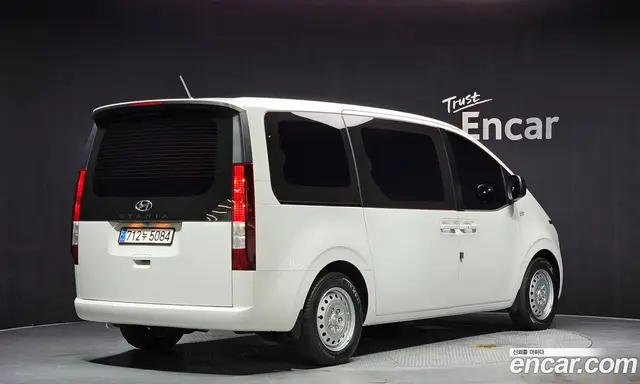Hyundai Staria 2024 2.2 автомат (гидро), миниатюра 2