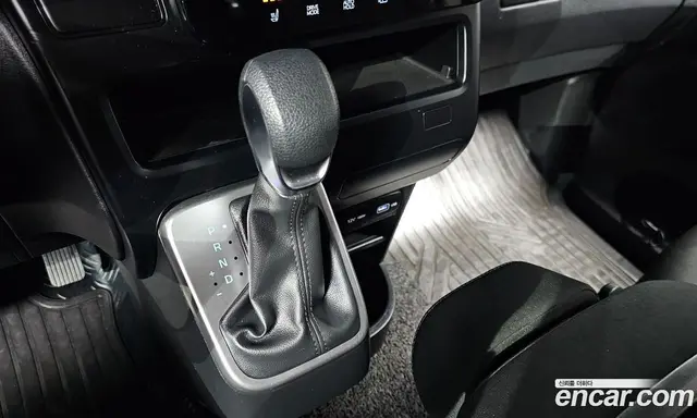 Hyundai Staria 2024 2.2 автомат (гидро), миниатюра 12