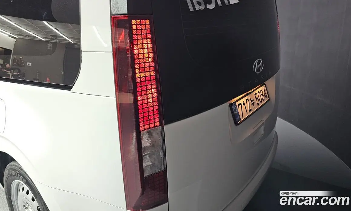 Hyundai Staria 2024 2.2 автомат (гидро), фото 9
