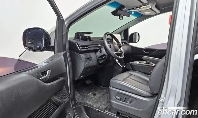 Hyundai Staria 2024 3.5 автомат (гидро), миниатюра 12