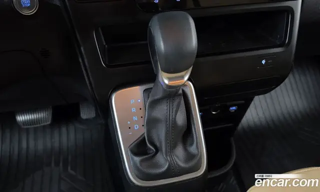 Hyundai Staria 2024 1.6 автомат (гидро), миниатюра 11