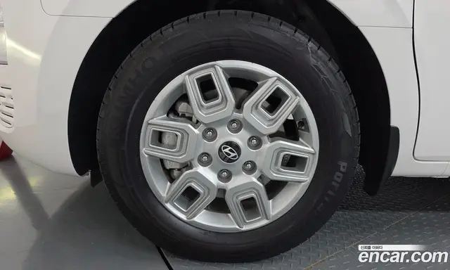 Hyundai Staria 2024 1.6 автомат (гидро), миниатюра 4