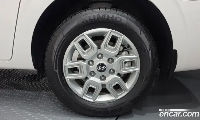 Hyundai Staria 2024 1.6 автомат (гидро), миниатюра 6